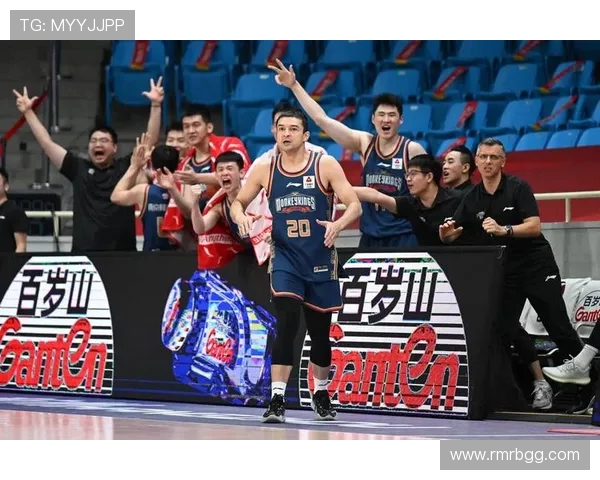 南京羽毛球队力量争议引发热议球员表现与训练方法成焦点讨论