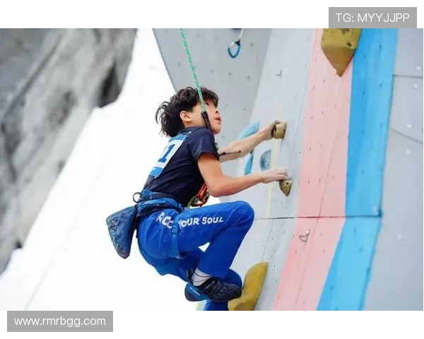 成都攀岩队分享比赛经验与技巧助力攀岩爱好者提升水平