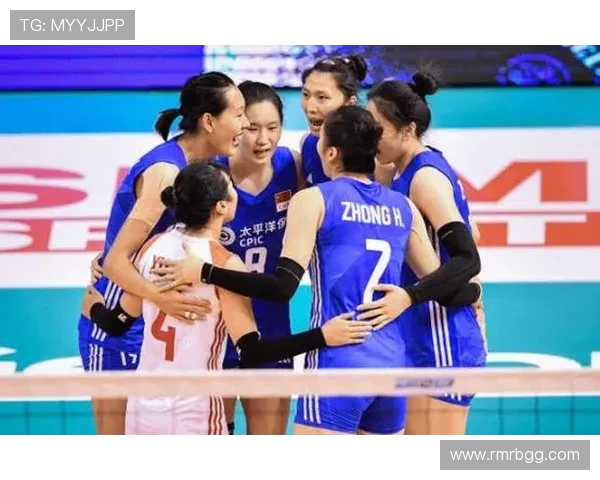 杭州排球队团队协作深度解析与其他球队的对比研究 杭州排球队团队协作深度解析与其他球队的对比研究