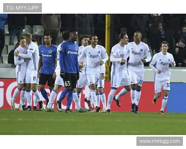 杭州足球队在总决赛中的灵活性展现与战术调整分析