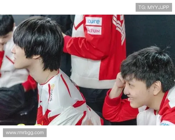 英雄联盟战术深度解析：揭秘WE战队的制胜之道与策略布局