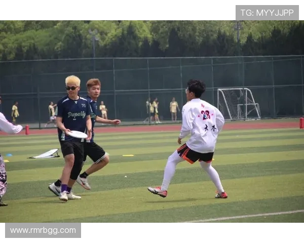 赛后分析：上海飞盘队与杭州飞盘队的团队协作与战术对比