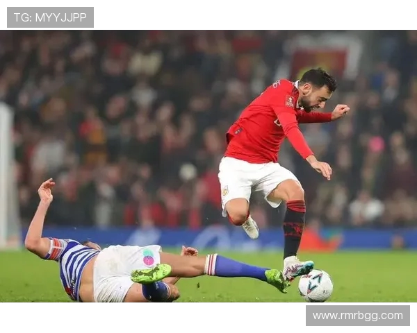 曼联与雷丁精彩对决直播吧全程跟踪报道不容错过 曼联与雷丁精彩对决直播吧全程跟踪报道不容错过