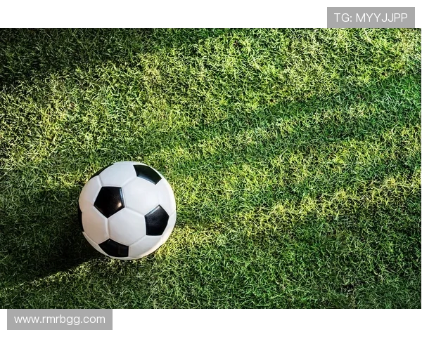 南京足球队在足球意识排行榜中荣获第四名展现出强大实力与潜力 南京足球队在足球意识排行榜中荣获第四名展现出强大实力与潜力