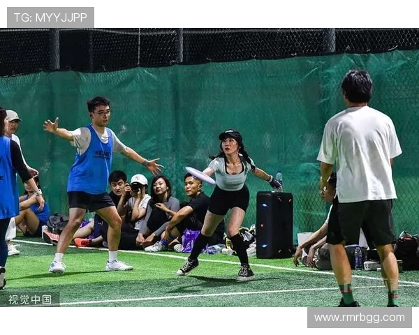 北京飞盘队状态引发热议球迷对表现和战术展开激烈讨论