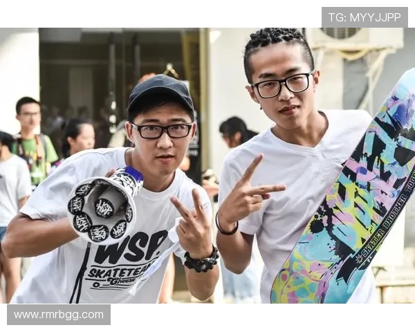 南京滑板队在攀岩联赛中的精彩表现与实力分析