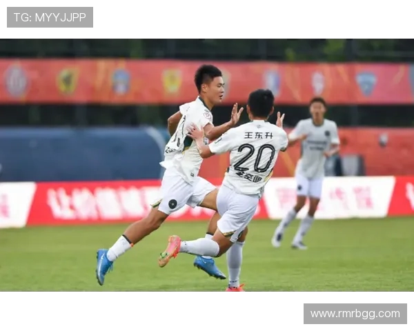 成都乒乓球队在欧锦赛积分榜上以90分稳居第一名展现强大实力