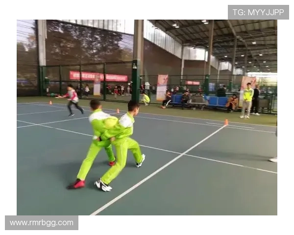 成都网球队配合引发热议球员间默契与争议的背后故事